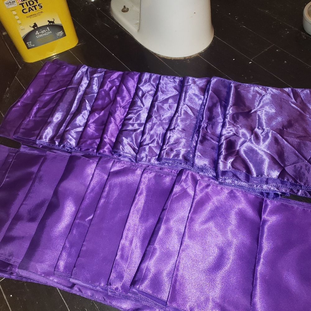 Table Runners N Silverware Wraps - image 1